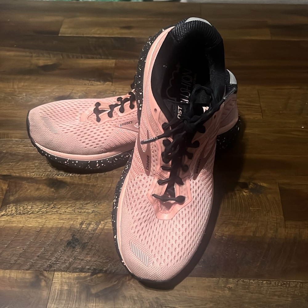 Women’s running shoes - still have some life left